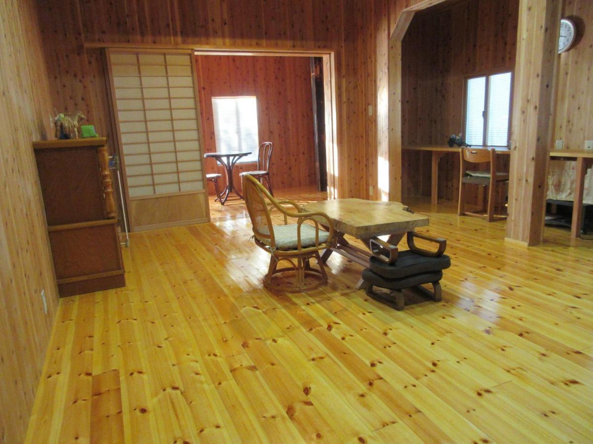 民泊くま - 絵画と音楽の宿 Inawashiro Buitenkant foto